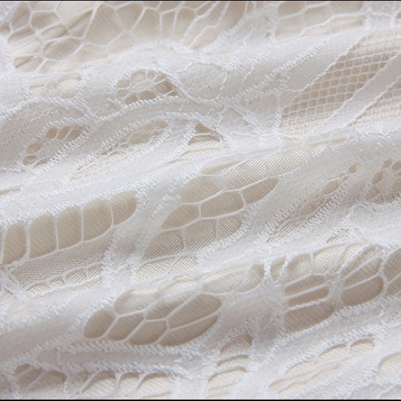 Maia Lacey Romper - Picture 7 of 8